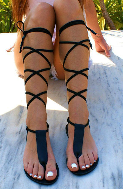 Sandalen mit Schnürung