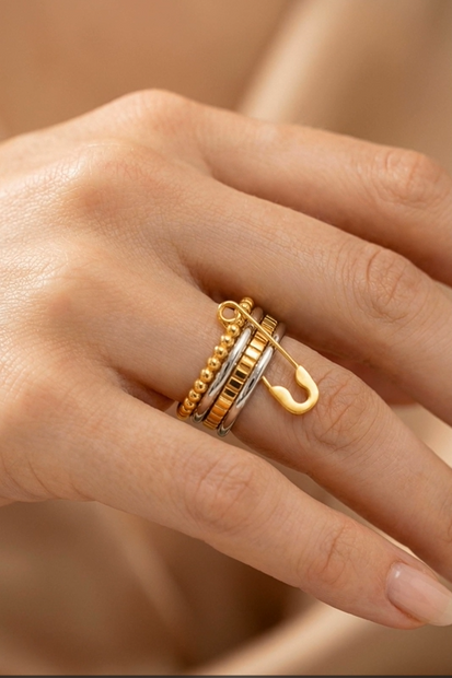 Seraphine Ring