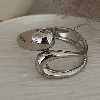 asymmetrisches Armband